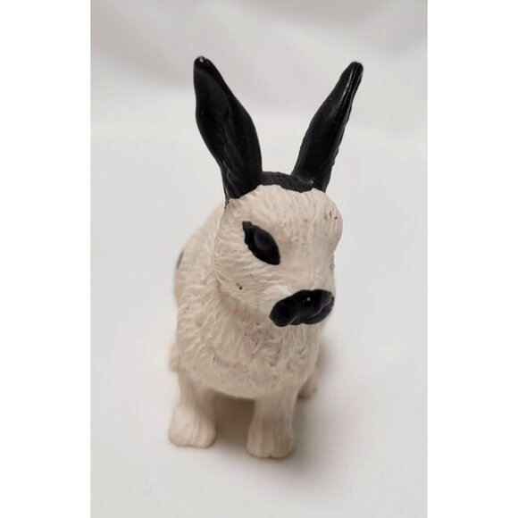 Schleich Vintage Hand-Painted Black & White Spotted Rabbit Figurine Toy Retired - Picture 5 of 7